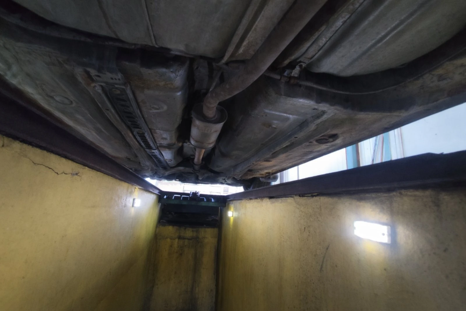 Toyota Carina 2.0TD, снимка 15 - Автомобили и джипове - 53842308