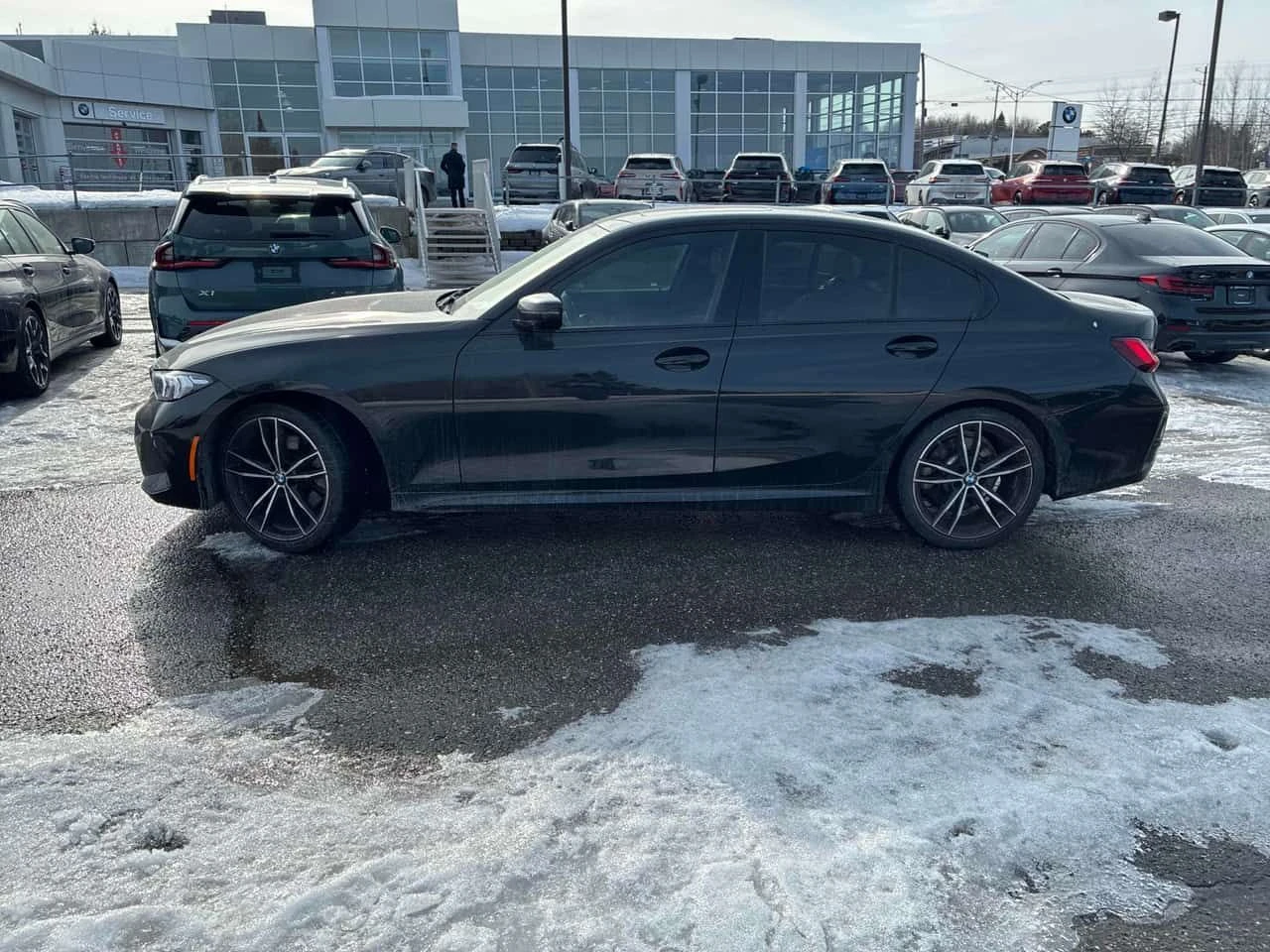 BMW 330 i xDrive/ШИБИДАХ/ПОДГРЕВИ/ПРЕДСТАВИТЕЛСТВО НА BMW, снимка 3 - Автомобили и джипове - 53751753