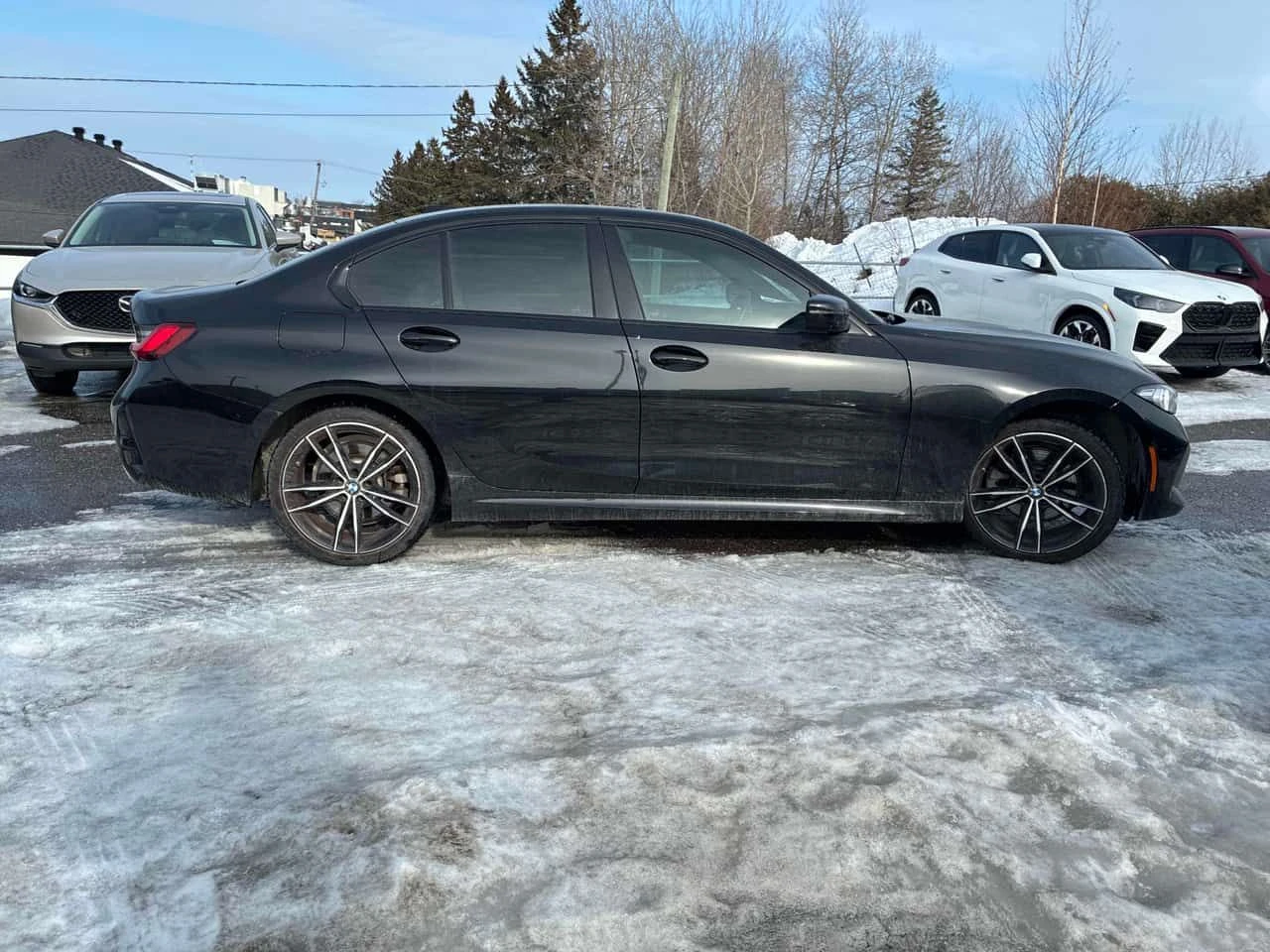 BMW 330 i xDrive/ШИБИДАХ/ПОДГРЕВИ/ПРЕДСТАВИТЕЛСТВО НА BMW, снимка 4 - Автомобили и джипове - 53751753