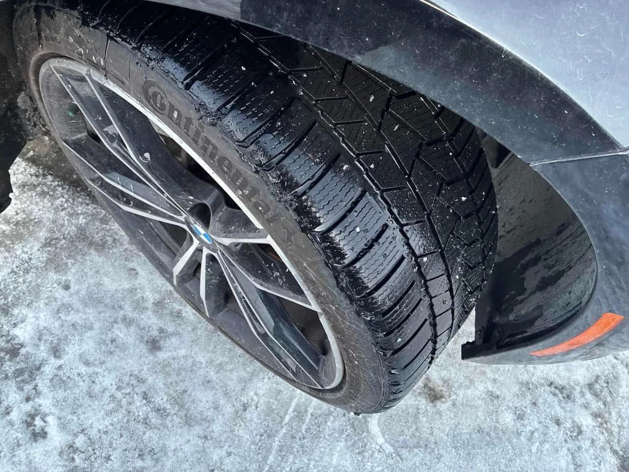 BMW 330 i xDrive/ШИБИДАХ/ПОДГРЕВИ/ПРЕДСТАВИТЕЛСТВО НА BMW, снимка 6 - Автомобили и джипове - 53751753