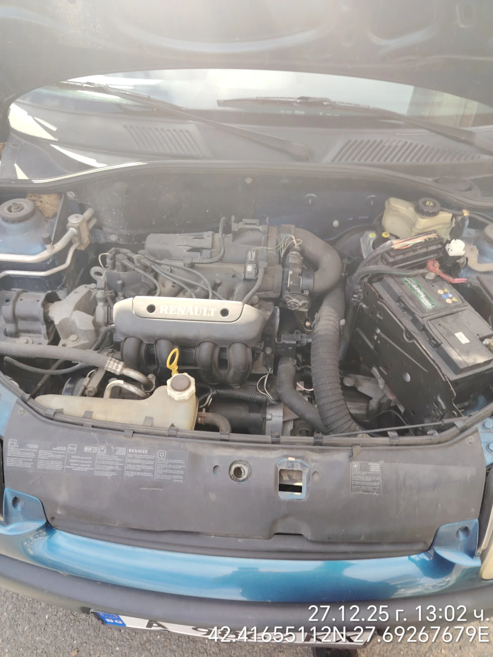 Renault Clio 1.2i, снимка 2 - Автомобили и джипове - 53767861