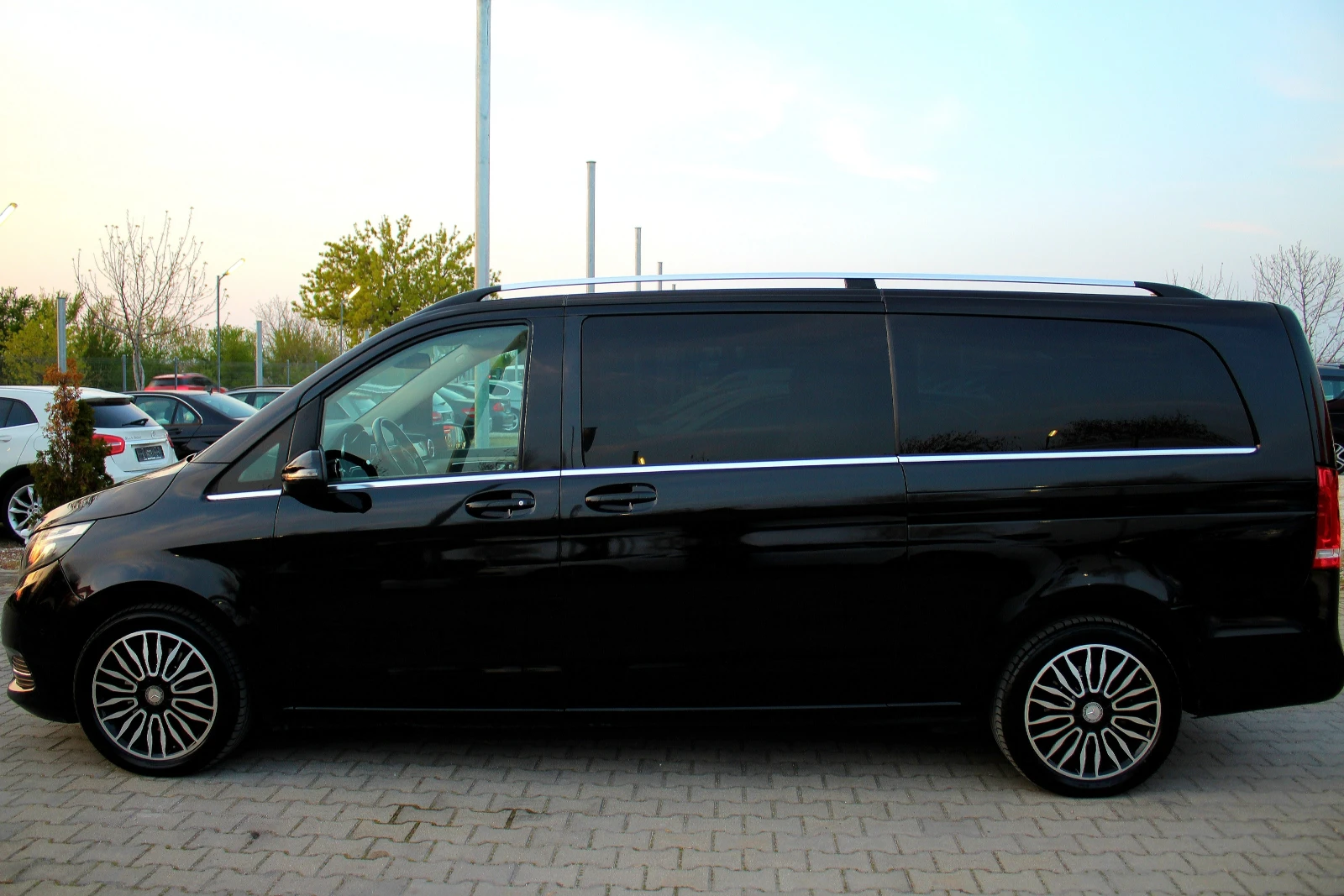 Mercedes-Benz V 300 250CDI LONG* MAX FULL, снимка 4 - Автомобили и джипове - 54197294