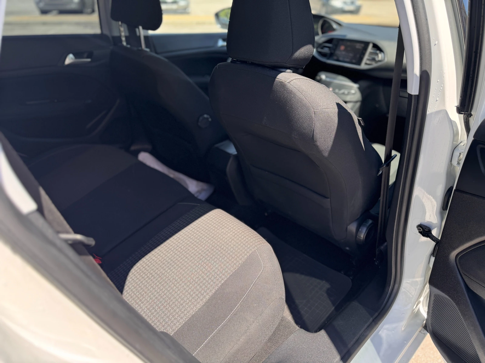 Peugeot 308 SW, снимка 7 - Автомобили и джипове - 54594879