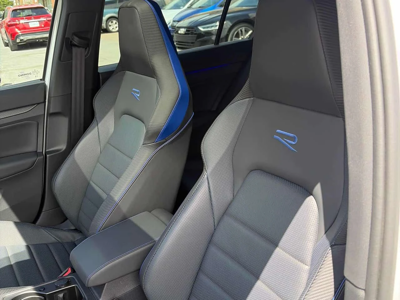 VW Golf R DSG/HARMAN KARDON/ПАНОРАМА, снимка 12 - Автомобили и джипове - 54719520