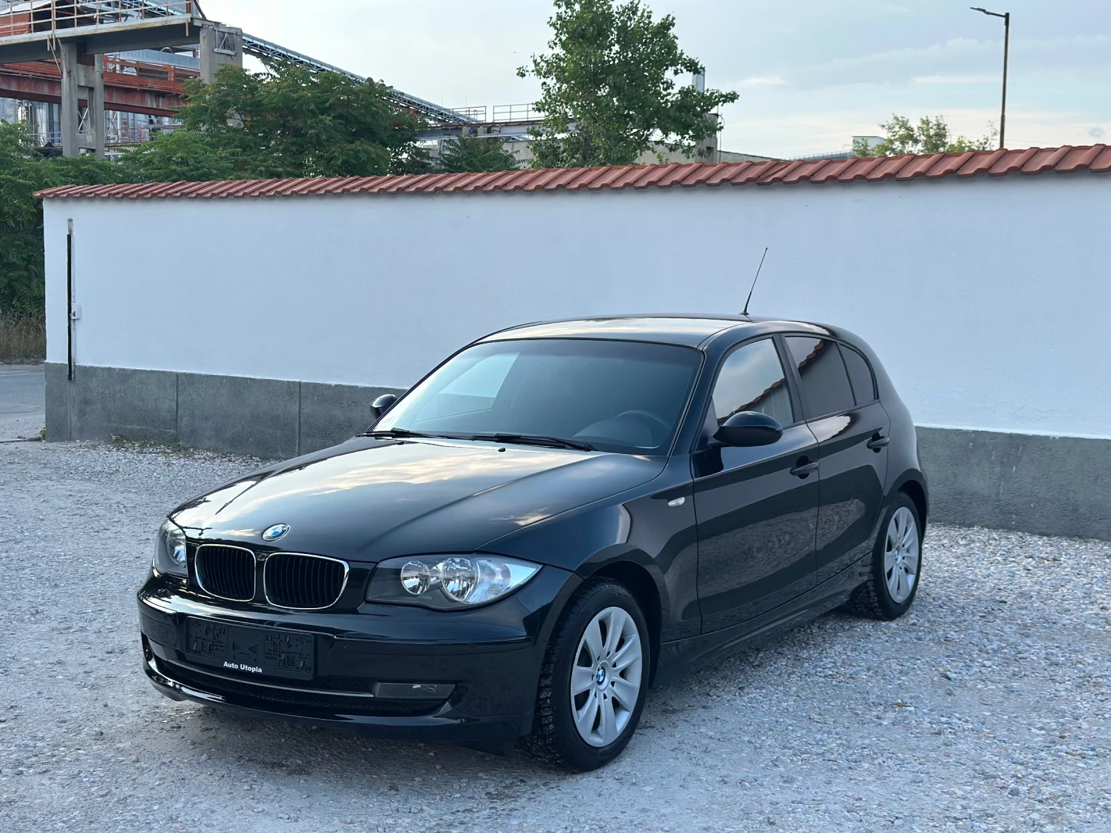 BMW 118 АВТОМАТИК/ПОДГРЕВ/ПАРКТРОНИК