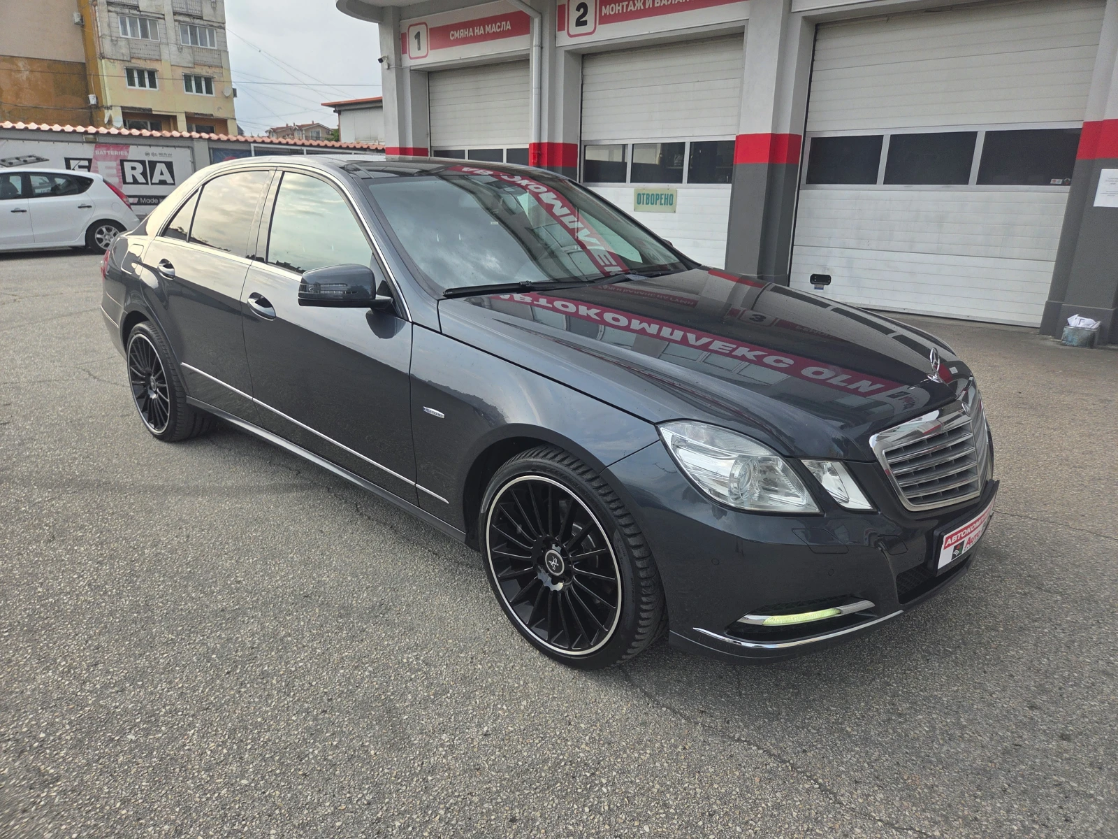 Mercedes-Benz E 350 CDI-ELEGANCE(265 Hp)AT/Navi/Камера, снимка 7 - Автомобили и джипове - 54829435