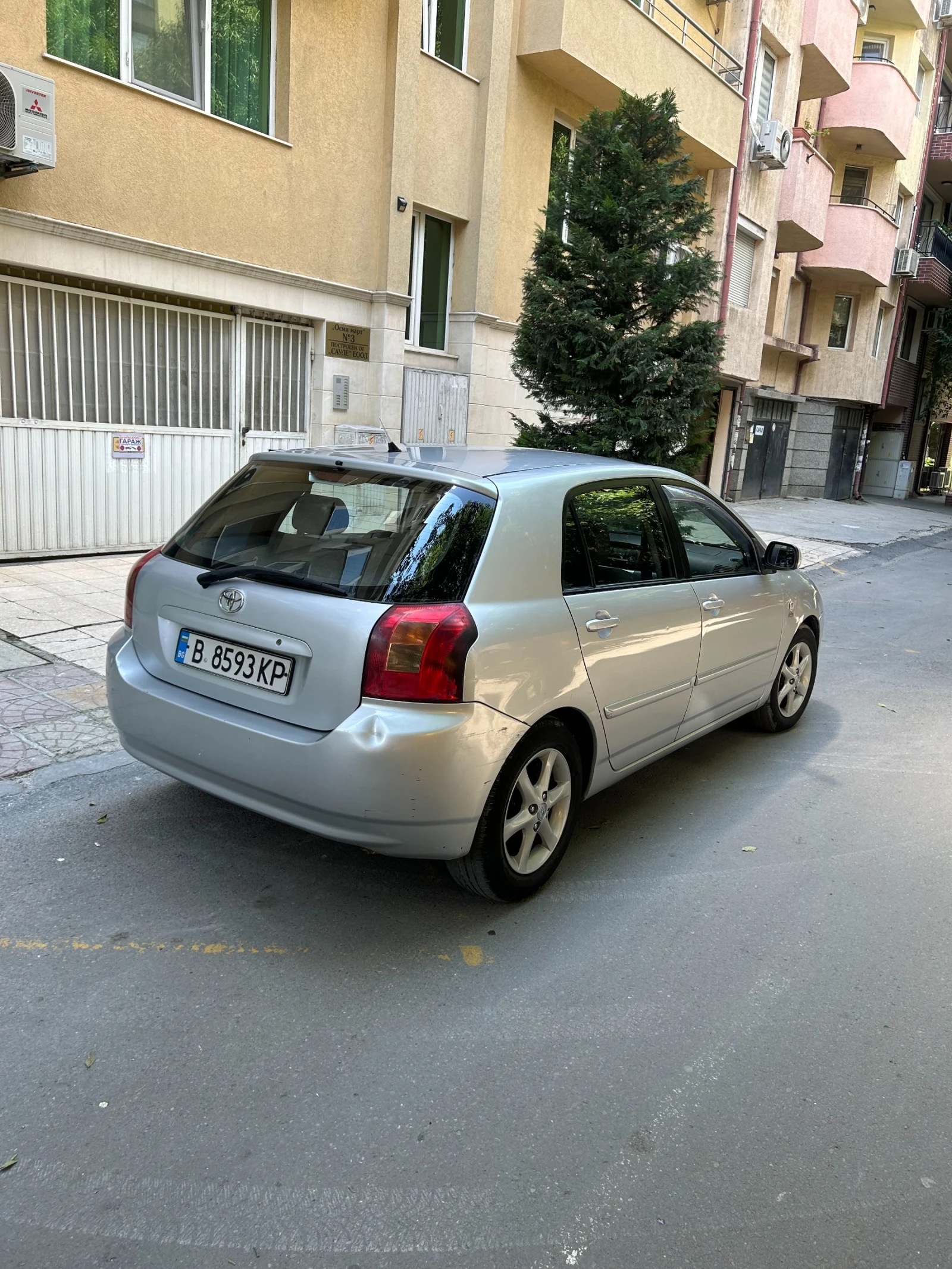 Toyota Corolla 2.0D-4D, снимка 4 - Автомобили и джипове - 55281262