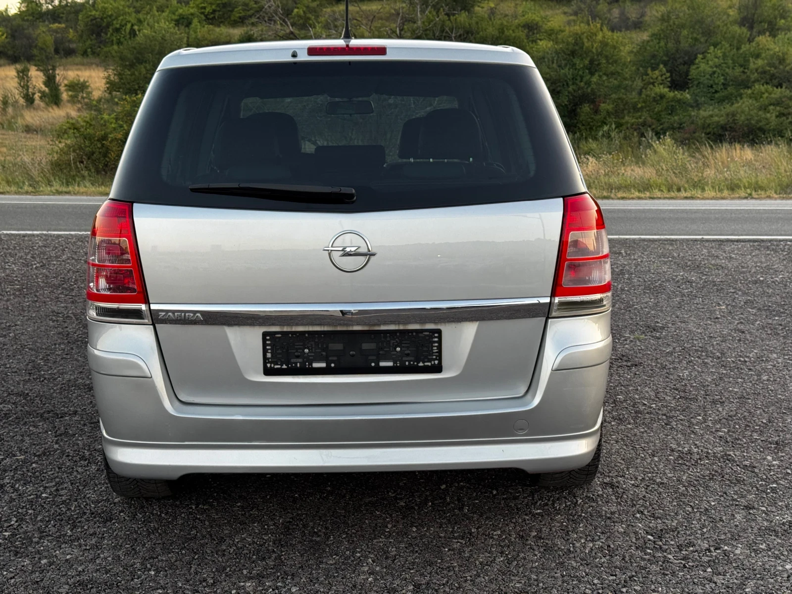 Opel Zafira 1.8i-Газ 117000км, снимка 5 - Автомобили и джипове - 55467638