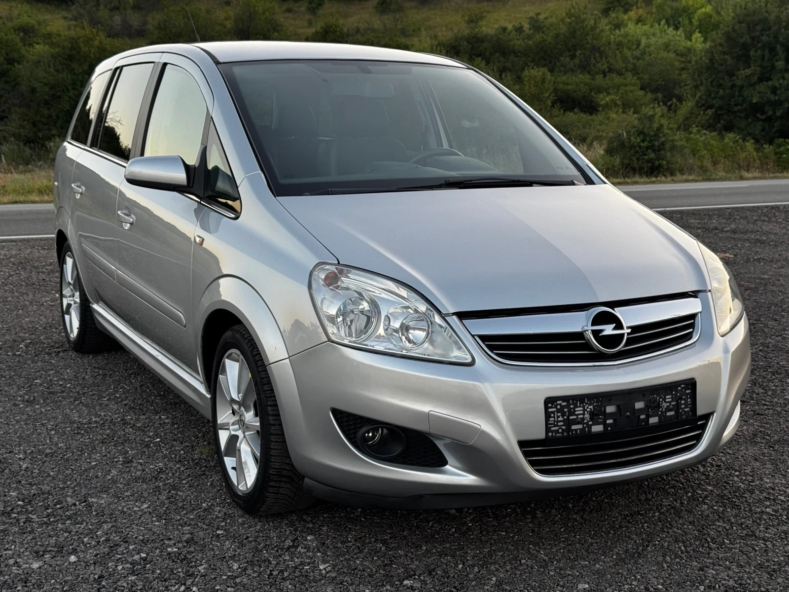 Opel Zafira 1.8i-Газ 117000км, снимка 3 - Автомобили и джипове - 55467638