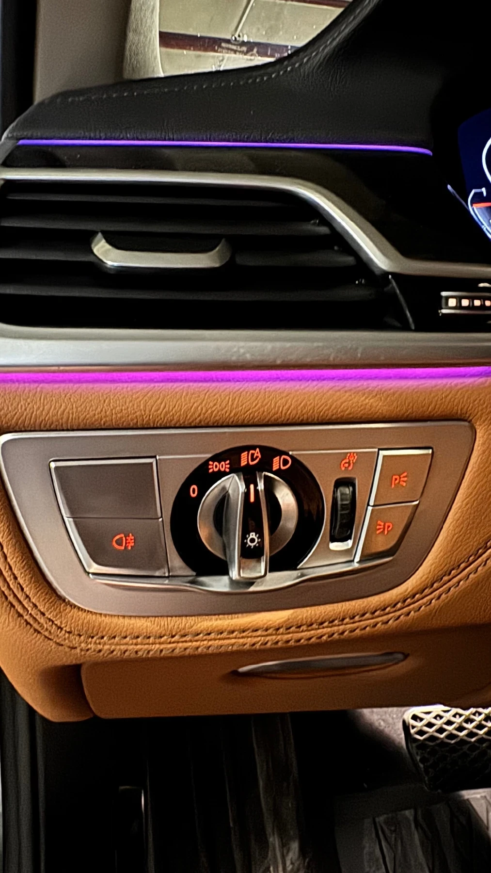 BMW 740 xDrive / Laser / Massage / SoftClose / Head Up | Mobile.bg � ����������� 10