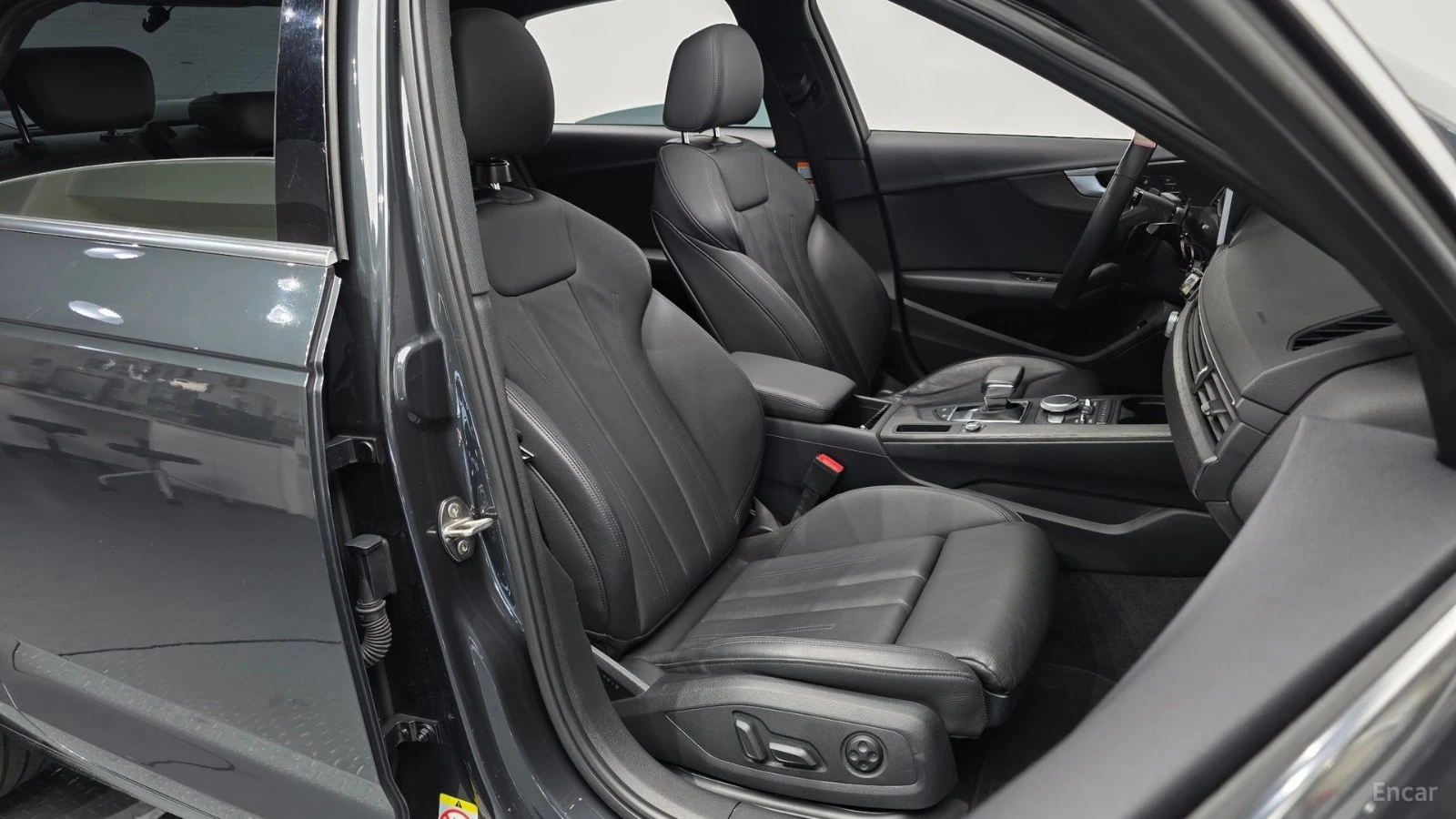 Audi A4 40 TFSI QUATTRO PREMIUM , снимка 10 - Автомобили и джипове - 55545782