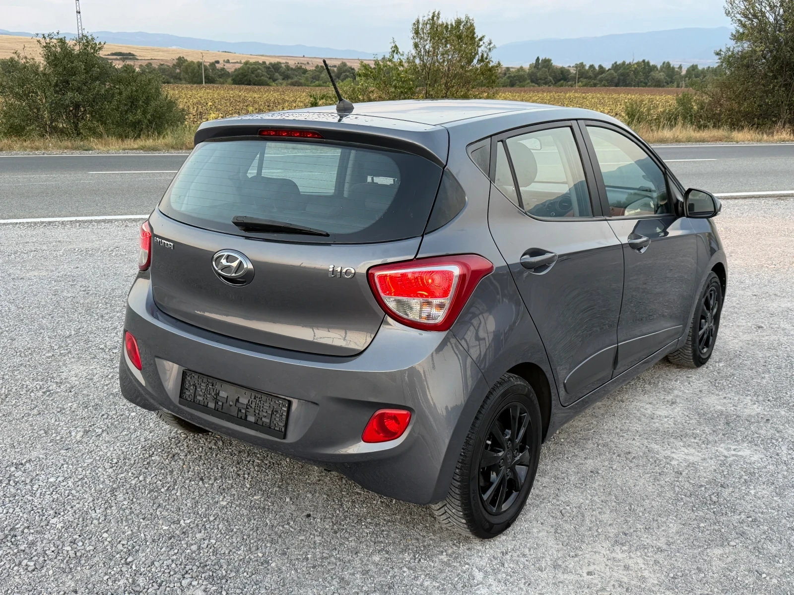 Hyundai I10 1.0i LED EURO 6 TUV , снимка 6 - Автомобили и джипове - 55931912