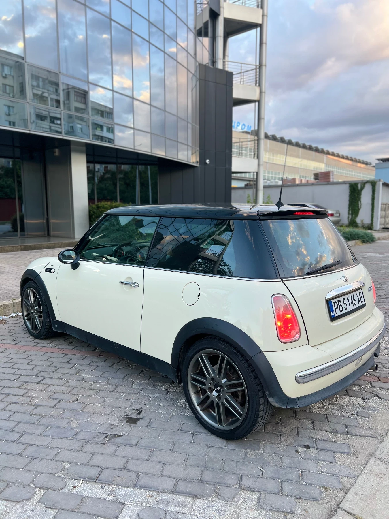 Mini Cooper 1.6i, снимка 7 - Автомобили и джипове - 56260332