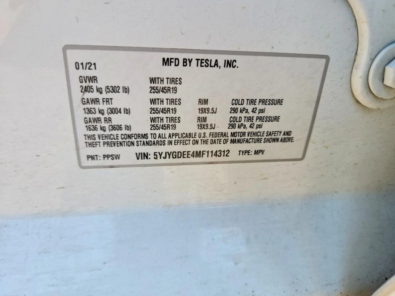 Tesla Model Y, снимка 12 - Автомобили и джипове - 56375071