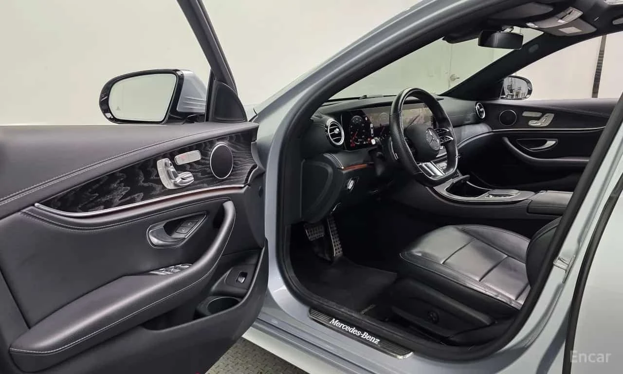 Mercedes-Benz E 220 * 4MATIC AMG Line * ���� �� �������� | Mobile.bg � ����������� 10