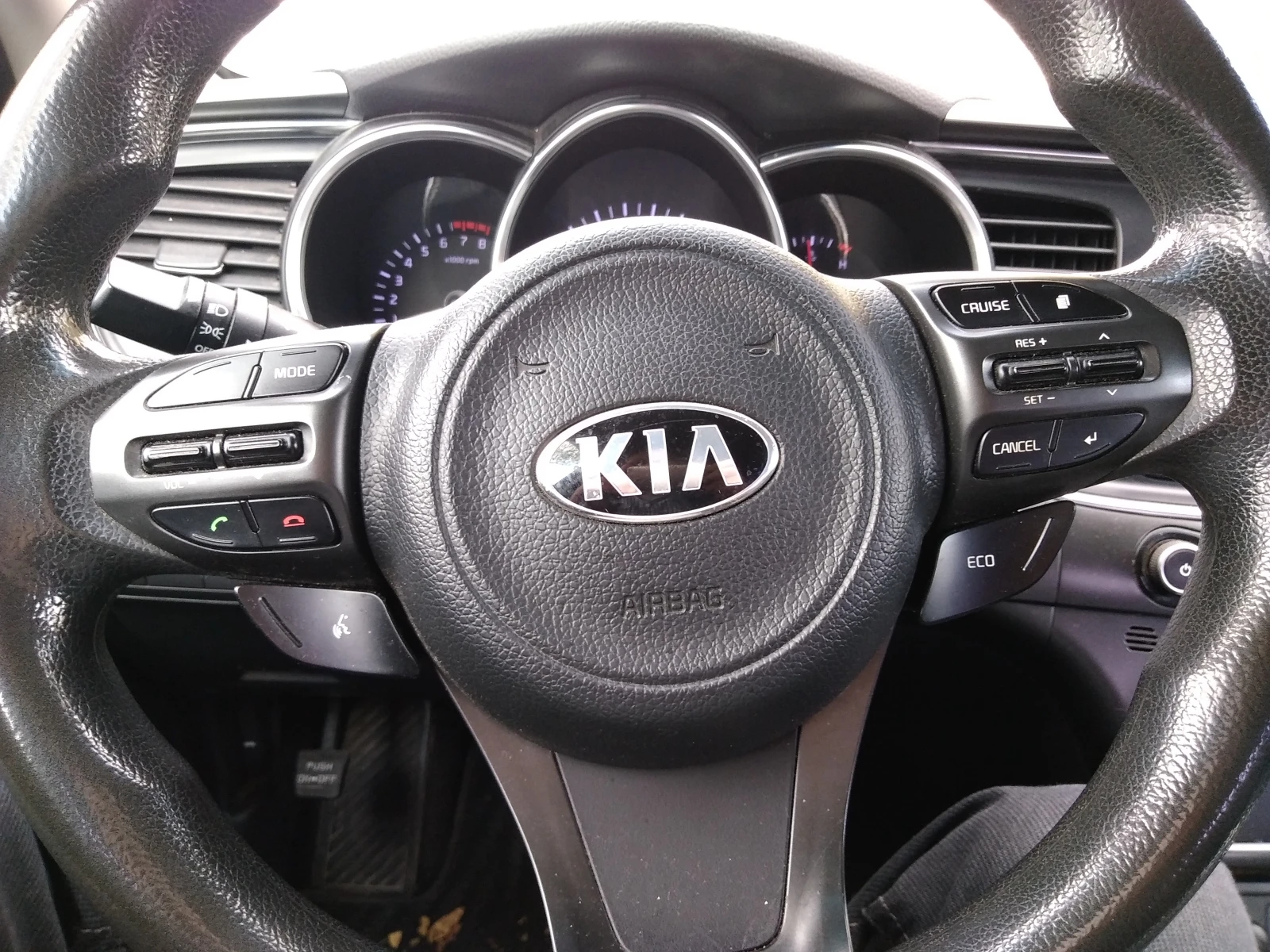 Kia K5, снимка 11 - Автомобили и джипове - 56505239