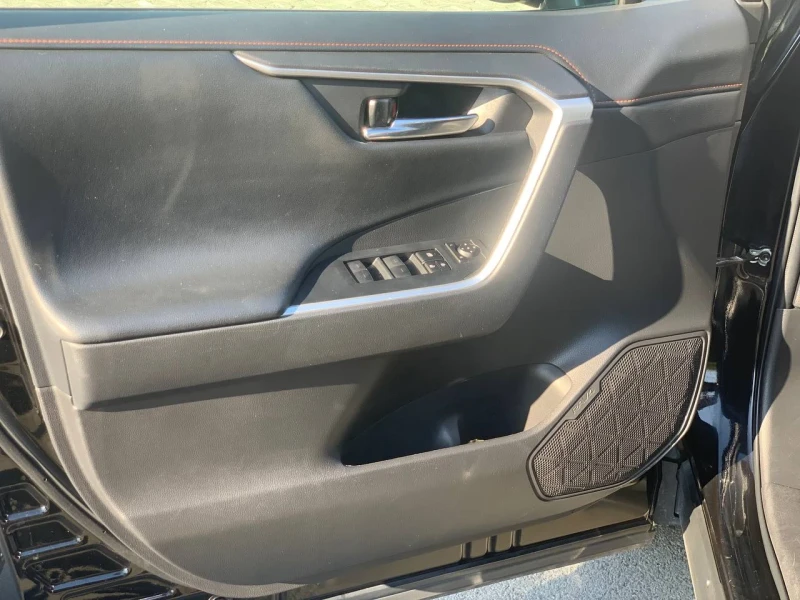 Toyota Rav4 Adventure , снимка 10 - Автомобили и джипове - 52326013