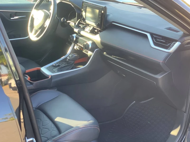 Toyota Rav4 Adventure , снимка 9 - Автомобили и джипове - 52326013