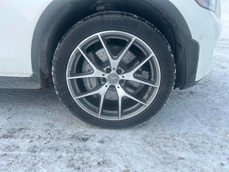 Mercedes-Benz GLC 43 AMG * CARFAX * БЕЗ ПЪРВОНАЧАЛНА ВНОСКА, снимка 7 - Автомобили и джипове - 53289558