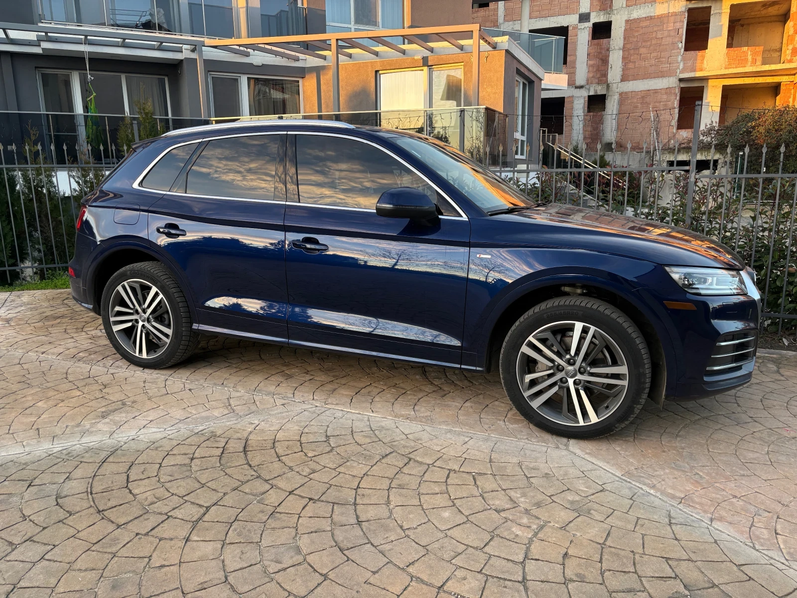 Audi Q5 2.0TFSI  - изображение 3