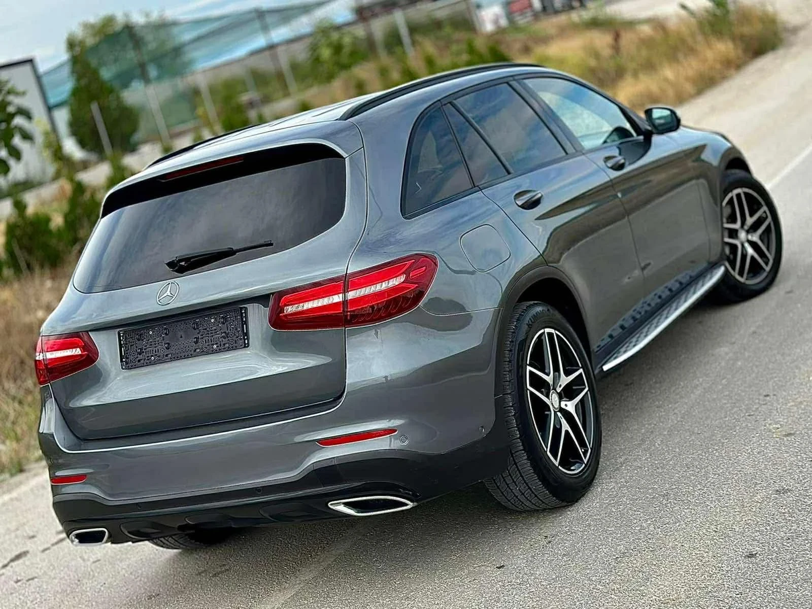 Mercedes-Benz GLC 250 AMG Line - изображение 4