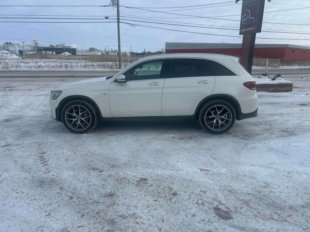 Mercedes-Benz GLC 43 AMG * CARFAX * БЕЗ ПЪРВОНАЧАЛНА ВНОСКА - изображение 2