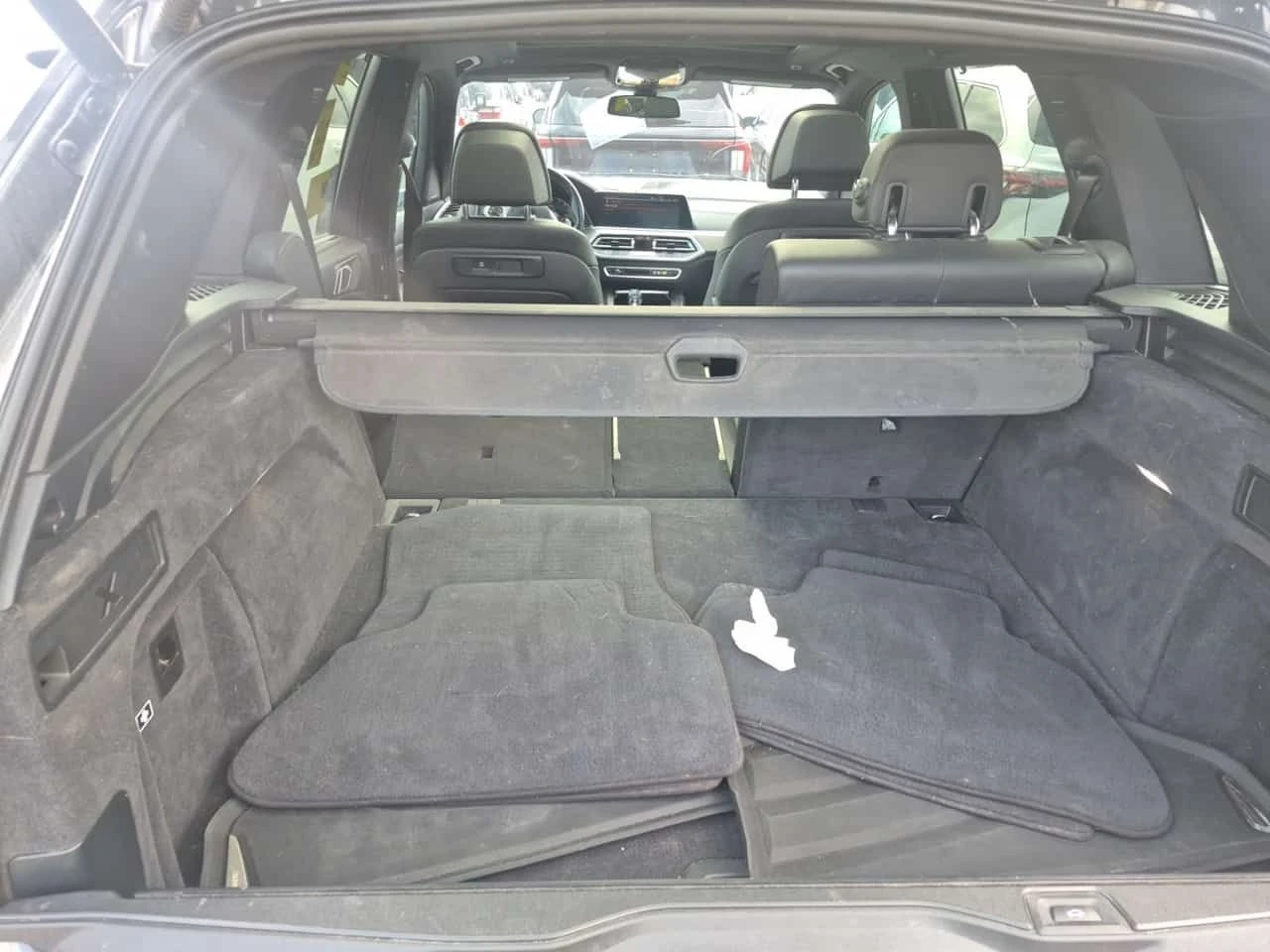 BMW X5 * M50I* МАСАЖИ* ДИСТРОНИК* ОБДУХВАНЕ* H/K* PANO* , снимка 14 - Автомобили и джипове - 54185690