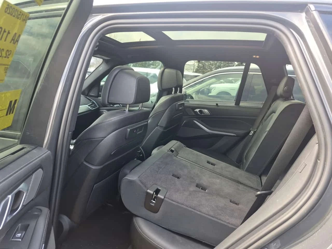 BMW X5 * M50I* МАСАЖИ* ДИСТРОНИК* ОБДУХВАНЕ* H/K* PANO* , снимка 12 - Автомобили и джипове - 54185690