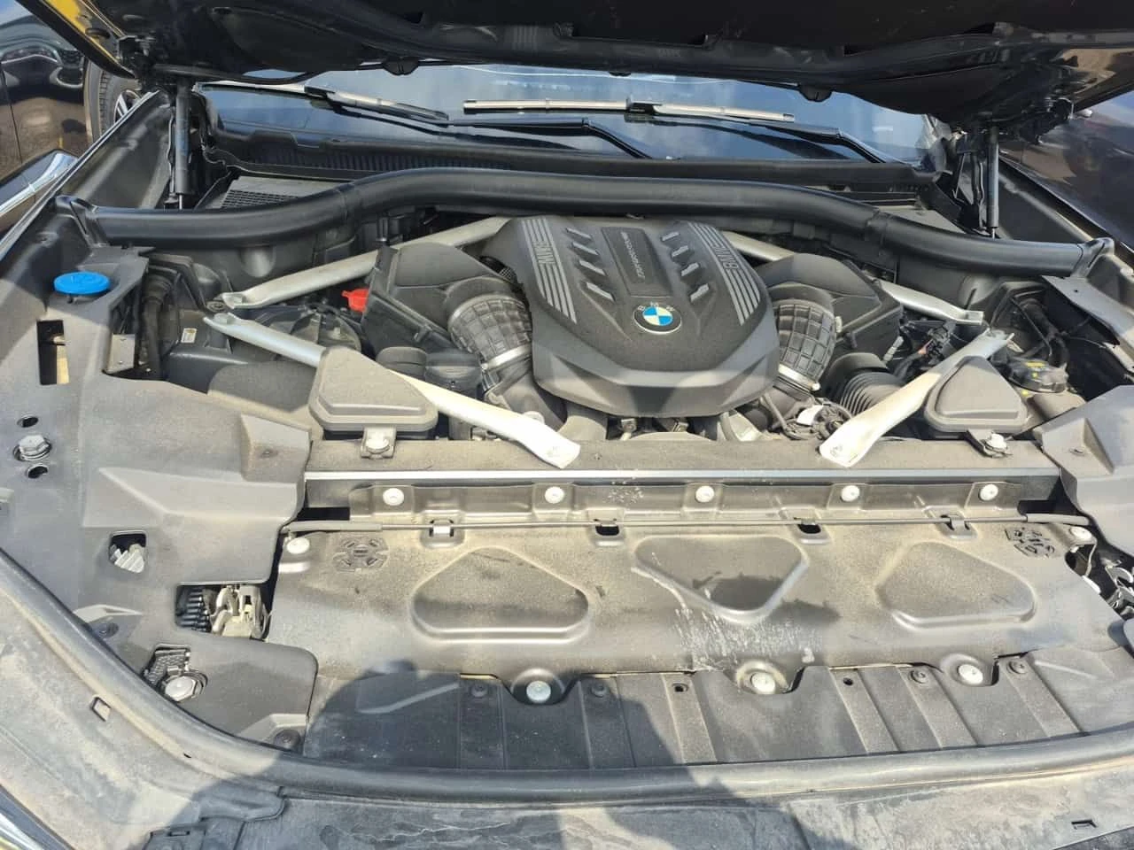 BMW X5 * M50I* МАСАЖИ* ДИСТРОНИК* ОБДУХВАНЕ* H/K* PANO* , снимка 17 - Автомобили и джипове - 54185690