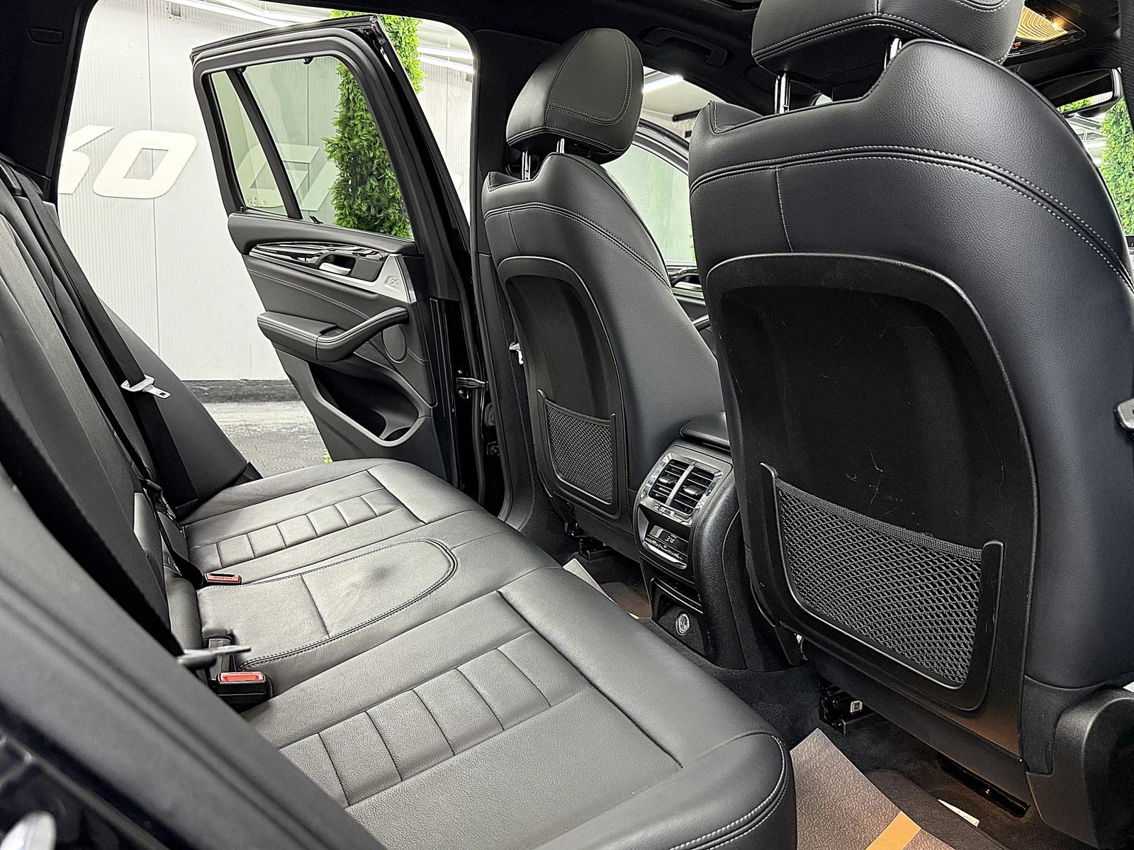 BMW X3 PANORAMA/M-paket/KeylessGo/360-k/СОБСТВЕН ЛИЗИНГ, снимка 13 - Автомобили и джипове - 54712146