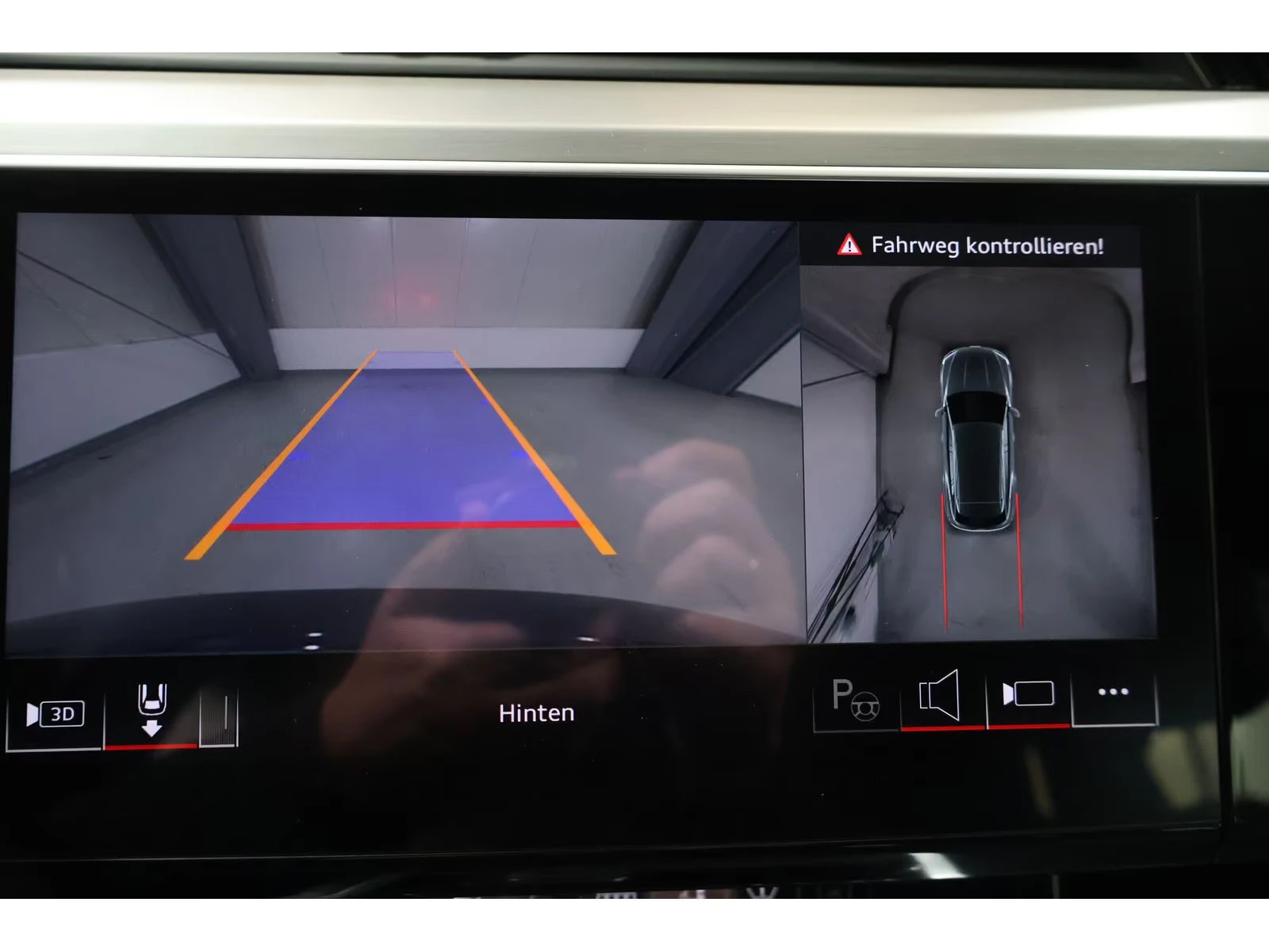Audi Q8 50/QUATTRO/340HP/ADVANCED/360/LED/NAVI/HUD/372q, снимка 12 - Автомобили и джипове - 54780057