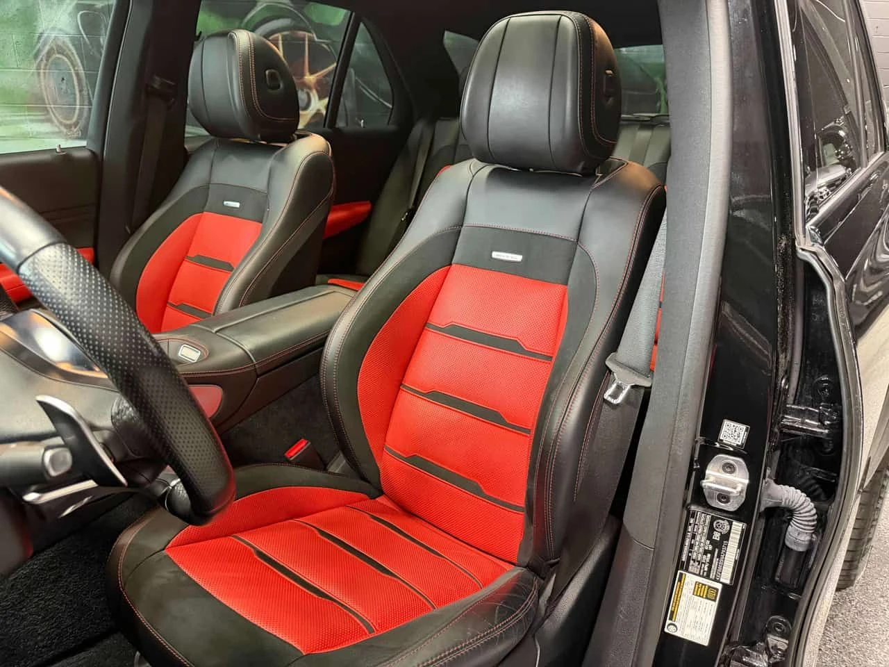 Mercedes-Benz GLE * AMG 63 S * АВТОКРЕДИТ БЕЗ ПЪРВОНАЧАЛНА ВНОСКА* , снимка 11 - Автомобили и джипове - 54842252