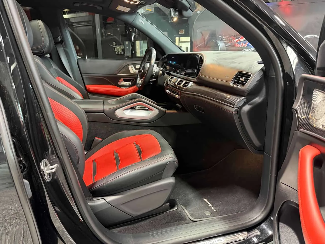 Mercedes-Benz GLE * AMG 63 S * АВТОКРЕДИТ БЕЗ ПЪРВОНАЧАЛНА ВНОСКА* , снимка 10 - Автомобили и джипове - 54842252
