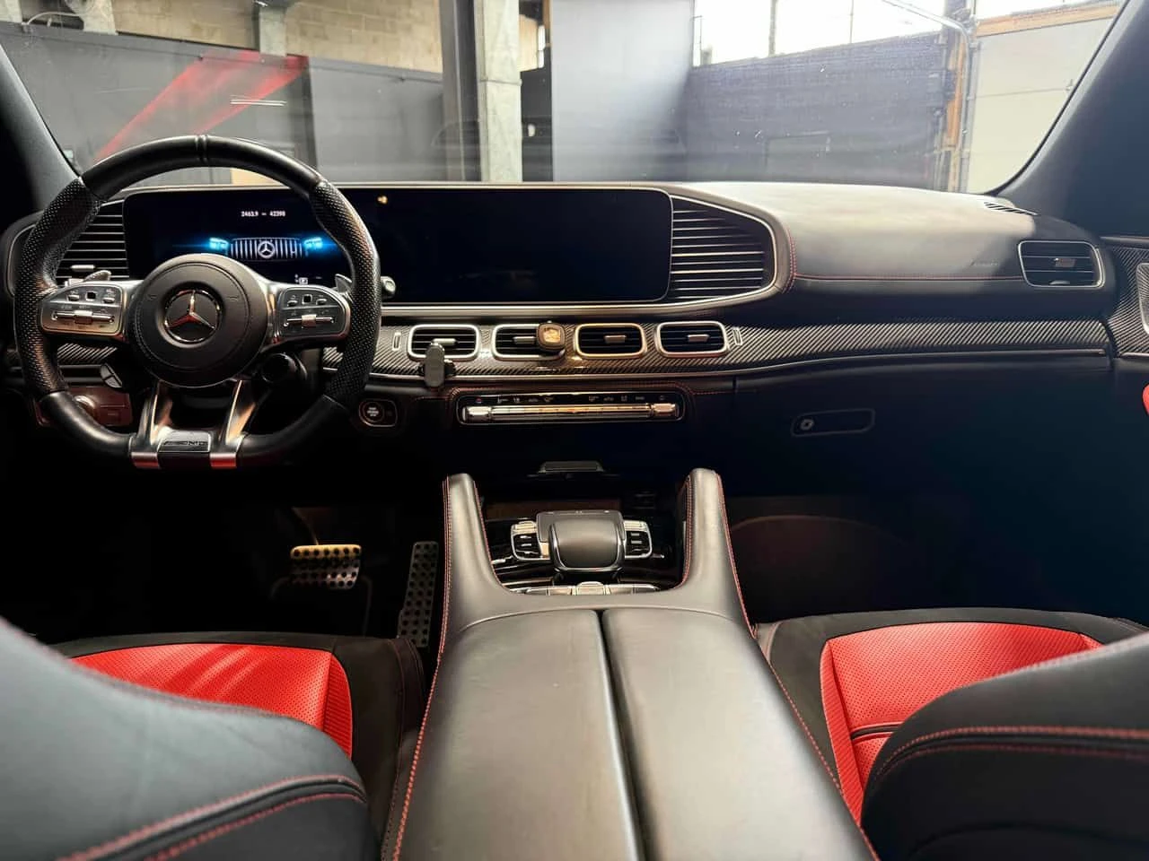 Mercedes-Benz GLE * AMG 63 S * АВТОКРЕДИТ БЕЗ ПЪРВОНАЧАЛНА ВНОСКА* , снимка 9 - Автомобили и джипове - 54842252