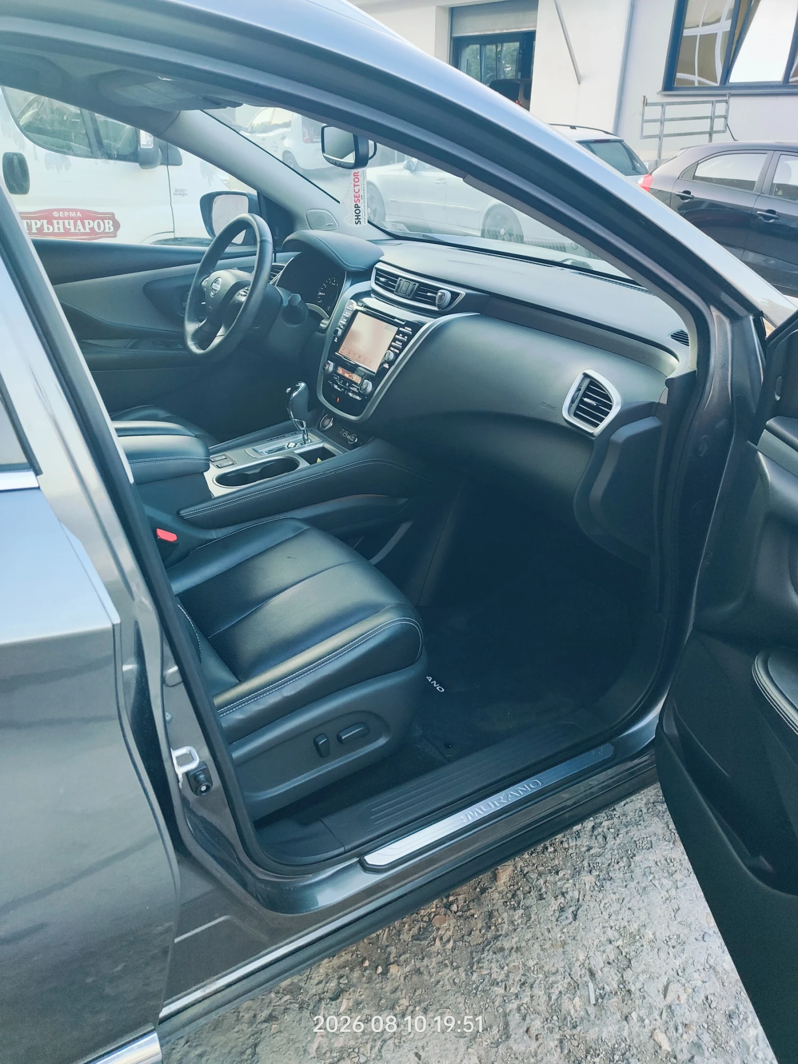 Nissan Murano, снимка 9 - Автомобили и джипове - 55630346