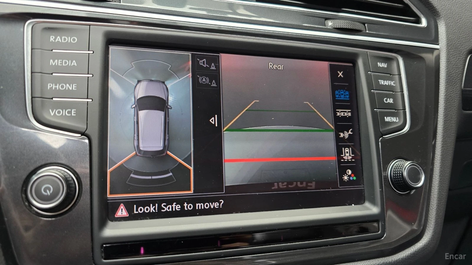 VW Tiguan TSI 4Motion* КОЖА* НАВИ* ПАНО, снимка 12 - Автомобили и джипове - 55545487