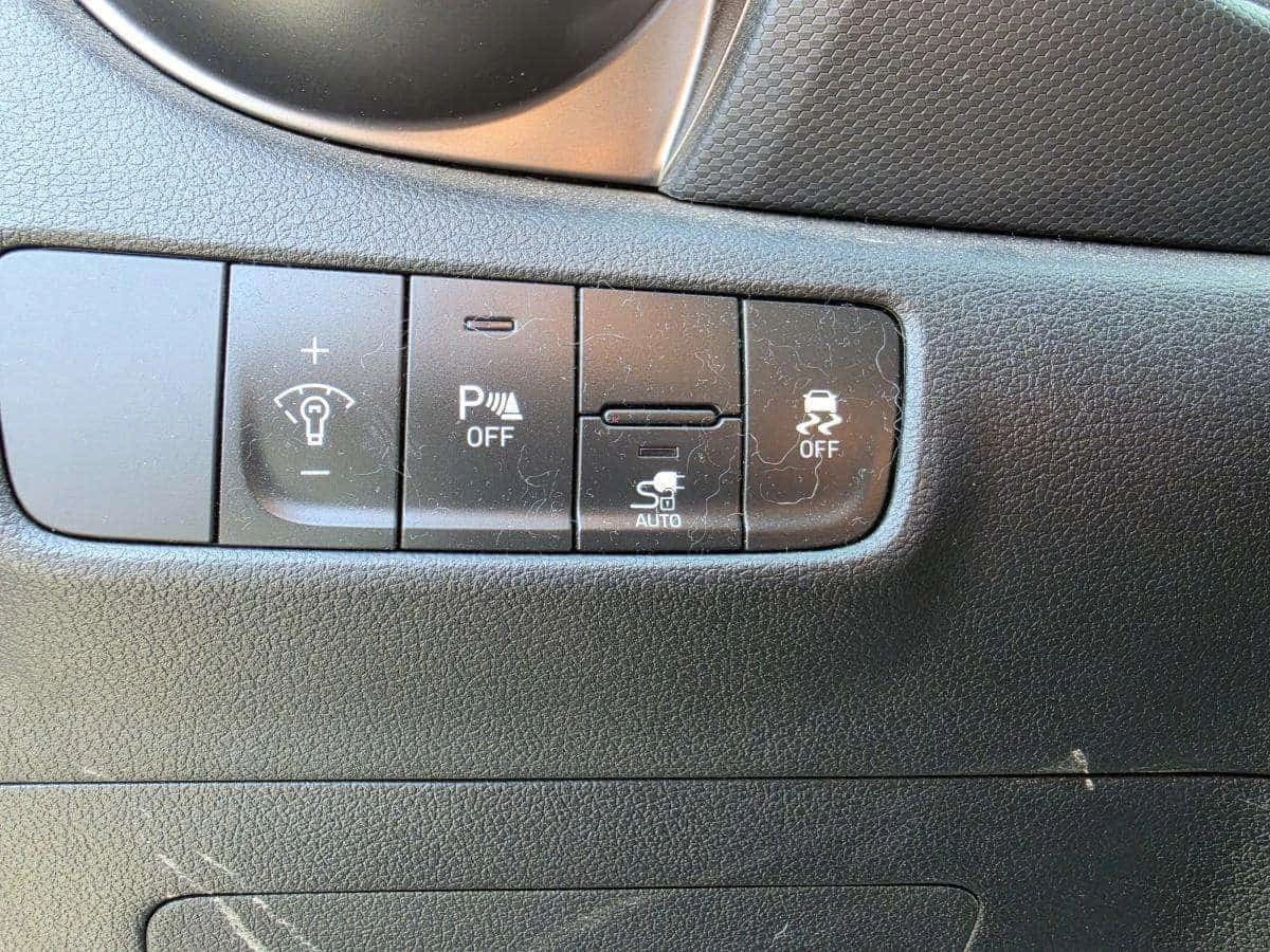 Hyundai Kona Preferred TA avec toit bicolore  CARFAX, снимка 10 - Автомобили и джипове - 55749314