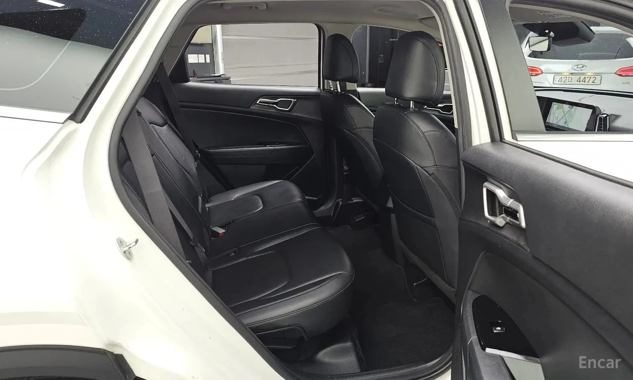 Kia Sportage * Gasoline 1.6 Turbo 2WD * БЕЗ ПЪРВОНАЧАЛНА ВНОСКА, снимка 12 - Автомобили и джипове - 55898065