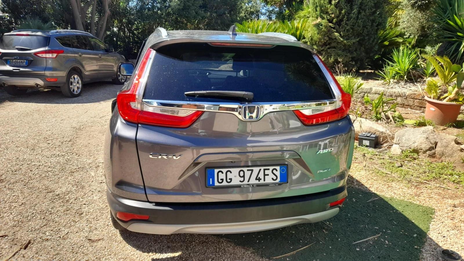 Honda Cr-v 2.0HYBRID, снимка 3 - Автомобили и джипове - 56130170