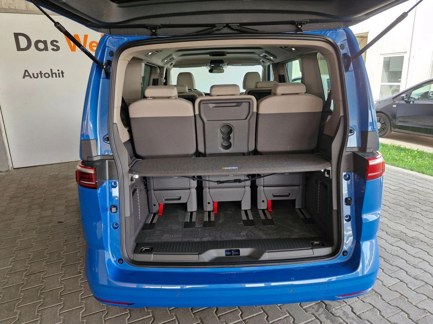 VW Multivan Life S TDI / 2.0l / 110кВт/150к.с. / DSG 7-ст. - изображение 7