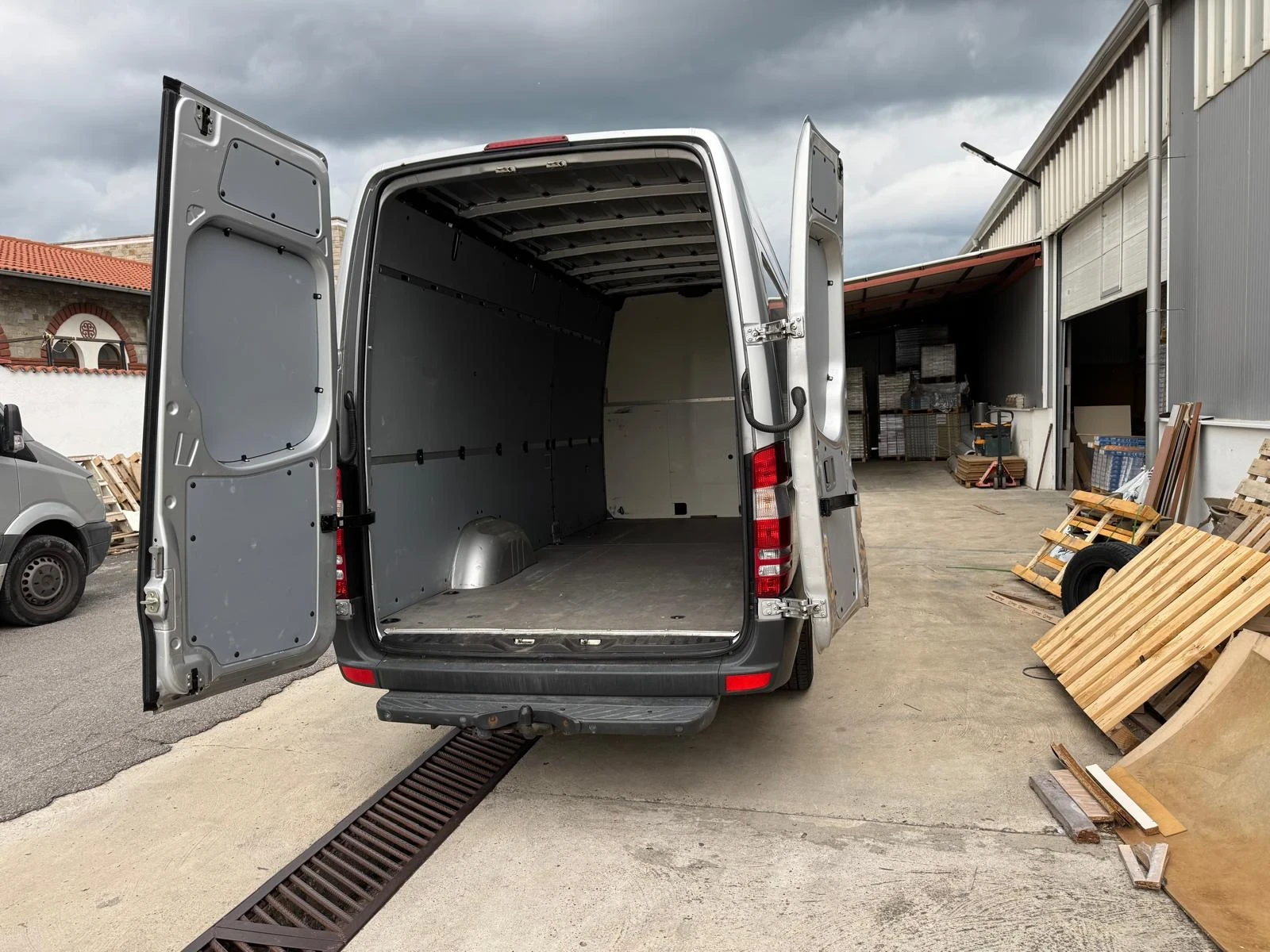 Mercedes-Benz Sprinter 314, снимка 17 - Бусове и автобуси - 54787966