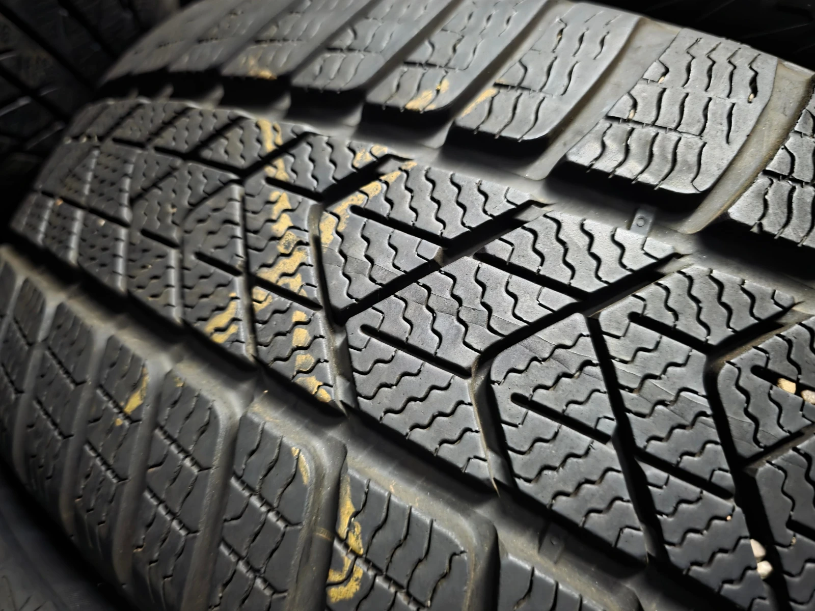 ���� 225/55R17 | Mobile.bg � ����������� 5