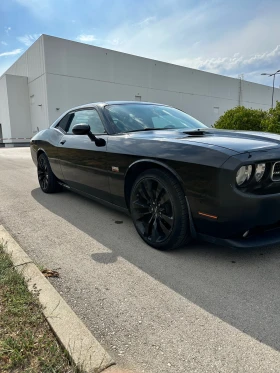 Dodge Challenger 5.7, снимка 3