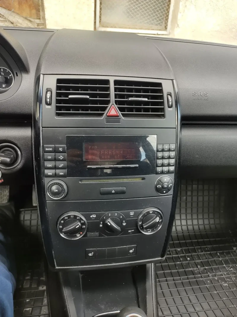 Mercedes-Benz A 150 W169, снимка 7 - Автомобили и джипове - 47722674