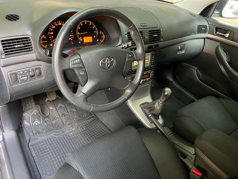 Toyota Avensis 2.0VVT-i #FACELIFT#NAVI#UNIKAT#, снимка 10 - Автомобили и джипове - 46130097