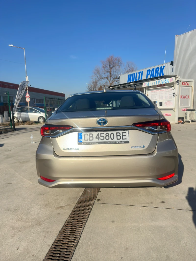 Toyota Corolla HSD 1.8 Exectuive, снимка 4 - Автомобили и джипове - 48671086