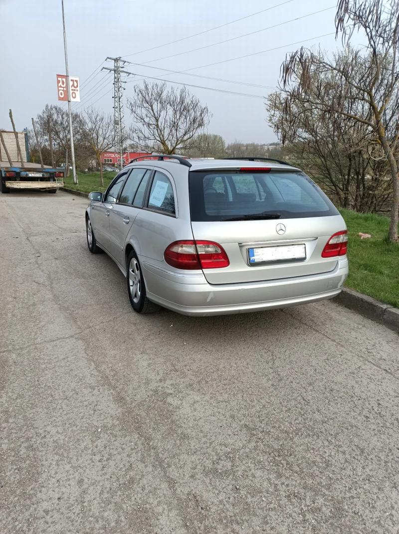 Mercedes-Benz E 270, снимка 3 - Автомобили и джипове - 48442752