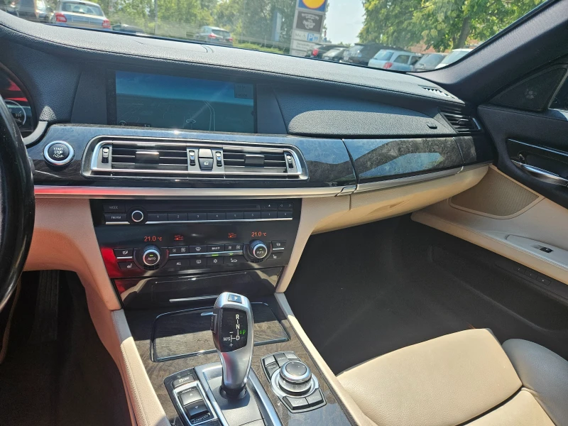 BMW 740, снимка 9 - Автомобили и джипове - 48855283