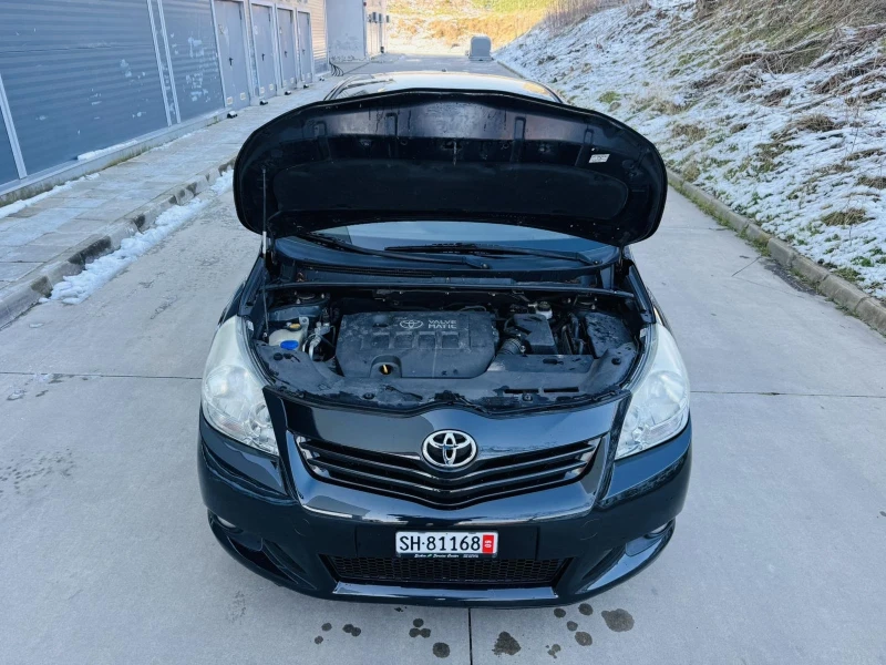 Toyota Verso 1.8i Swiss, снимка 4 - Автомобили и джипове - 49211091