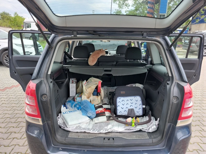 Opel Zafira 1.9 CDTI, снимка 6 - Автомобили и джипове - 52220126